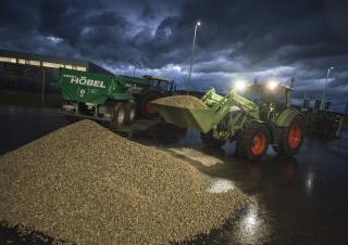 Traktory 4WD Fendt 516 Vario ProfiPlus