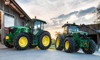 Traktory 4WD John Deere 6100 MC