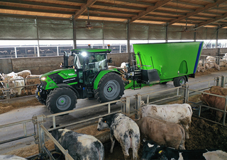 Traktory 4WD DEUTZ-FAHR 6125 C RVShift 