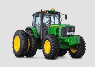 Traktory 4WD John Deere 6135J