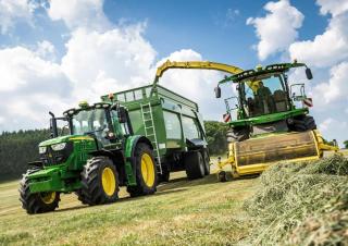 Traktory 4WD John Deere 6140M 