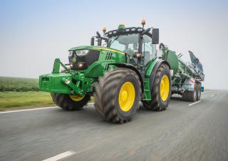 Traktory 4WD John Deere 6155R