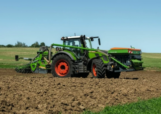 Traktory 4WD Fendt 620 Vario Power