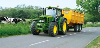 Traktory 4WD John Deere 6230 Power