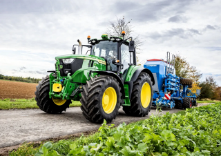 Traktory 4WD John Deere 6M 145