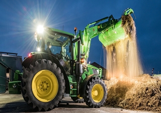 Traktory 4WD John Deere 6R 120