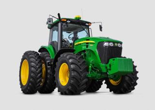 Traktory 4WD John Deere 7230J