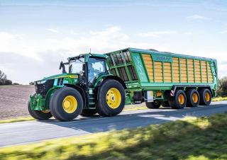 Traktory 4WD John Deere 7R 250