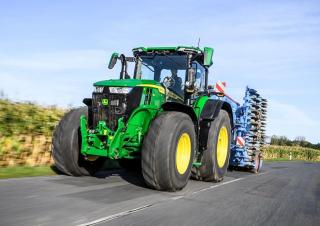 Traktory 4WD John Deere 7R 290