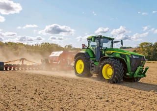 Traktory 4WD John Deere 8R 540  