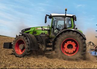 Traktory 4WD Fendt 930 Vario PowerPlus