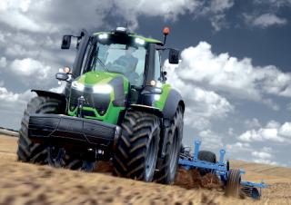 Traktory 4WD DEUTZ-FAHR 9310 TTV