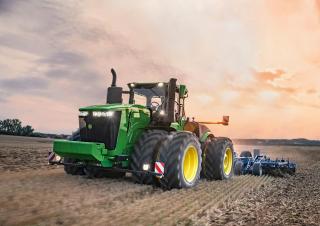 Traktory 4WD John Deere 9R 540