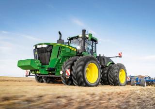 Traktory 4WD John Deere 9R 640