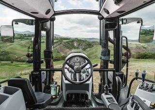 Traktory 4WD Valtra A 83 HiTech