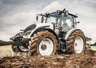 Traktory 4WD Valtra A 83 HiTech