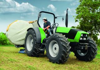 Traktory 4WD DEUTZ-FAHR Agrolux 80