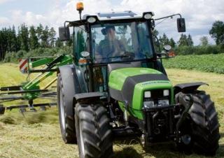 Traktory 4WD DEUTZ-FAHR Agroplus 420 PL INV.Idraulic