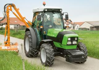 Traktory 4WD DEUTZ-FAHR Agroplus V 420 DT
