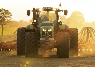 Traktory 4WD DEUTZ-FAHR Agrotron 7210 TTV 