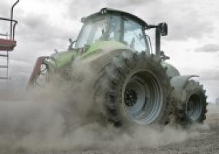 Traktory 4WD DEUTZ-FAHR Agrotron 7210 TTV 