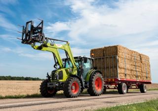 Traktory 4WD Claas Arion 450