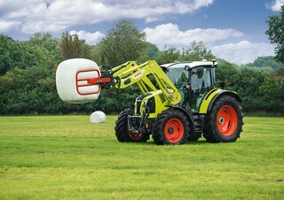 Traktory 4WD Claas Arion 450 