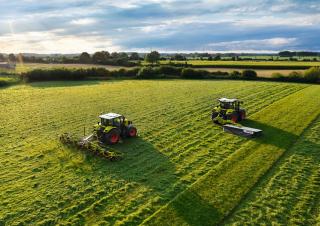Traktory 4WD Claas Arion 470 