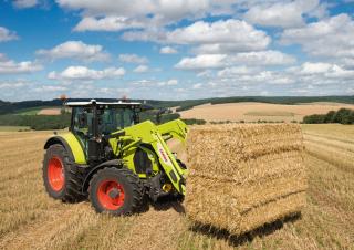Traktory 4WD Claas Arion 530