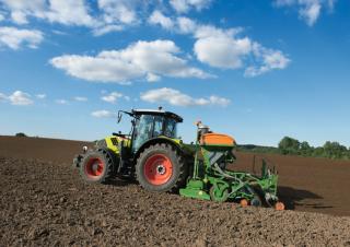 Traktory 4WD Claas Arion 530 Cmatic