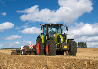 Traktory 4WD Claas Arion 550 Hexashift