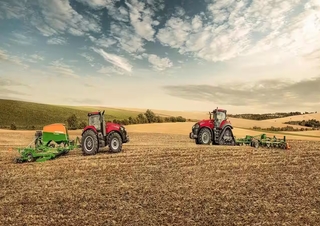 Traktory 4WD Case IH ASF Connect Magnum 310