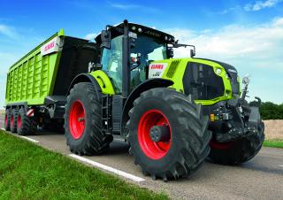Traktory 4WD Claas Axion 850