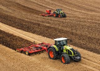 Traktory 4WD Claas Axion 930 Cmatic