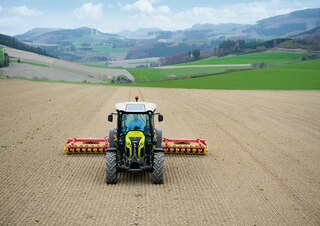 Traktory 4WD Claas Elios 210 Classic 