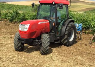Traktory 4WD McCormick F90GE