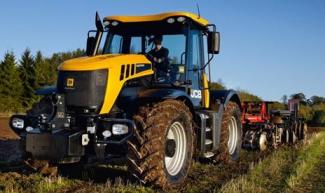Traktory 4WD JCB Fastrac 3230-65 Plus