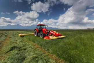 Traktory 4WD Zetor Forterra 135