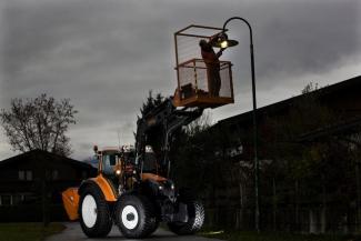 Traktory 4WD Lindner Geotrac 124