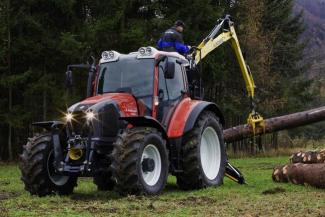 Traktory 4WD Lindner Geotrac 124