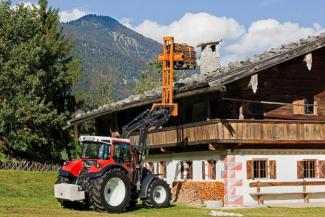 Traktory 4WD Lindner Geotrac 124
