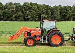 Traktory 4WD Kubota M 6-141