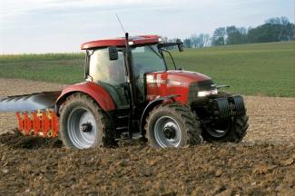 Traktory 4WD Case IH Maxxum 140 Basis EHR