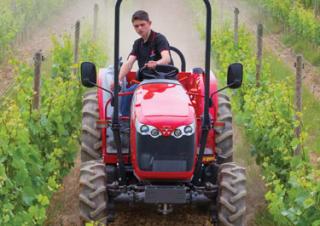 Traktory 4WD Massey Ferguson MF 1747 HC