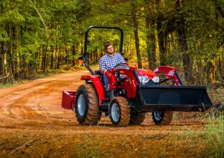 Traktory 4WD Massey Ferguson MF 1840 E