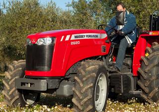 Traktory 4WD Massey Ferguson MF 2620 Xtra