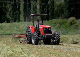 Traktory 4WD Massey Ferguson MF 415 Xtra