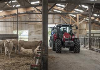 Traktory 4WD Massey Ferguson MF 5713SL