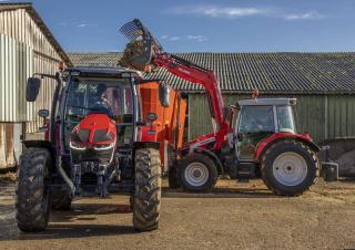 Traktory 4WD Massey Ferguson MF 5S.115