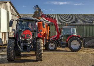 Traktory 4WD Massey Ferguson MF 5S.135